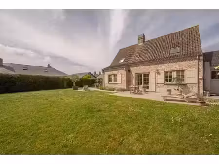 zeer gezellige woonst ten midden de rust in ramskapelle