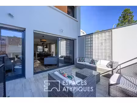 maison triplex contemporaine avec dépendance et vaste garage en plein coeur de lorient