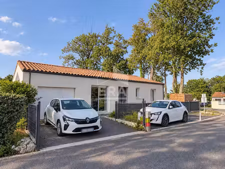 maison 4 pièces 90 m² à vendre / acheter saint-georges-des-coteaux 17810 ? | era immobilie