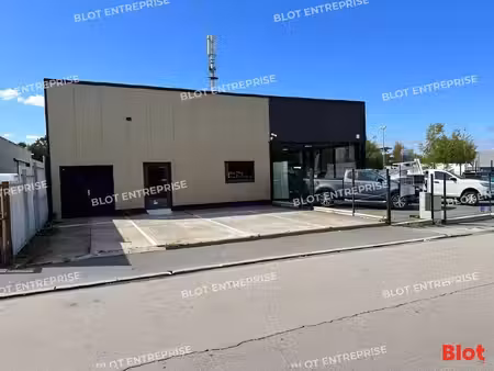 local commercial à louer