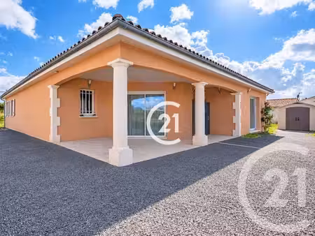 maison à vendre - 5 pièces - 147 m2 - nercillac - 16 - poitou-charentes