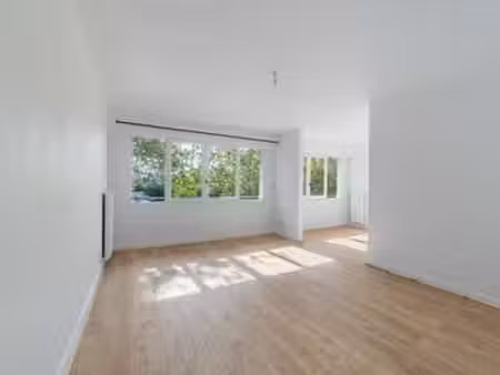 location appartement 4 pièces à nantes (44000) : à louer 4 pièces / 72m² nantes