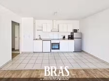 location appartement 3 pièces à rezé (44400) : à louer 3 pièces / 61m² rezé