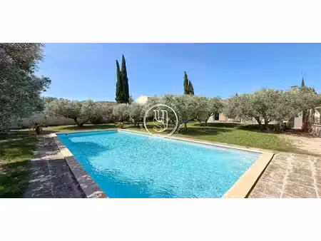 maison avec piscine eygalières (13)