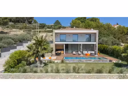 maison avec piscine et jardin saint-chamas (13)