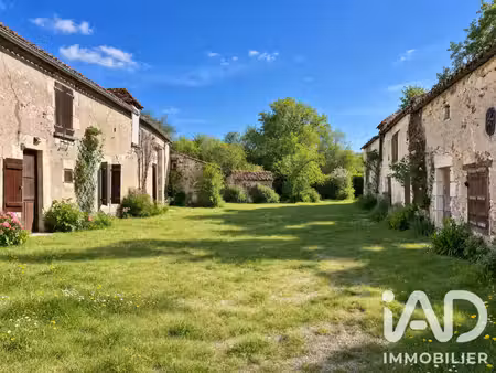vente maison 8 pièces 222 m² haims (86310)
