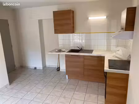 t2 duplex non meublé