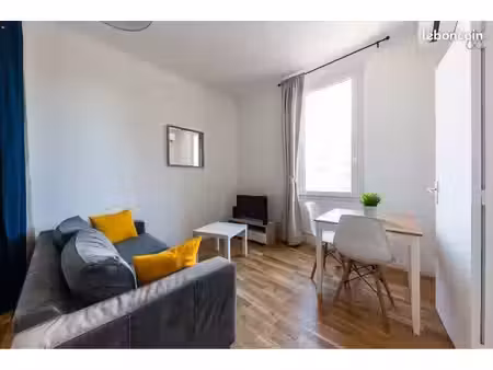 t1 meublé 26 m² – balcon  climatisation – la plaine