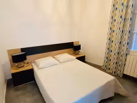 appartement t3 meublé à côté du palais des congrès