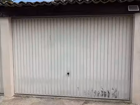 à louer boxe au mois courte / moyenne et longue durée