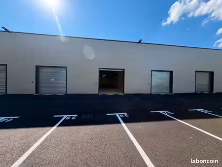 hangar à louer