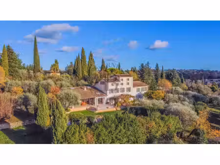 villa de luxe à vendre dans le quartier saint antoine