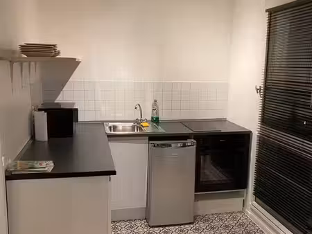studio meublé de 27m2  parking et cave à louer - visites samedi 25/09 à 18:30