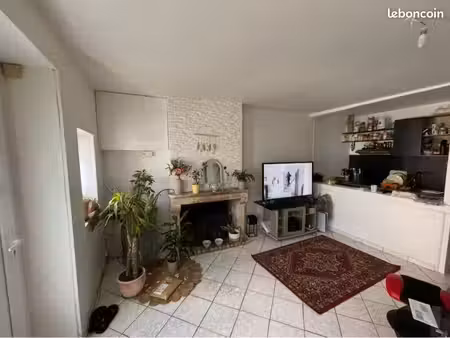 maison a loué le mans 52m2 avec 2 chambres avec cour
