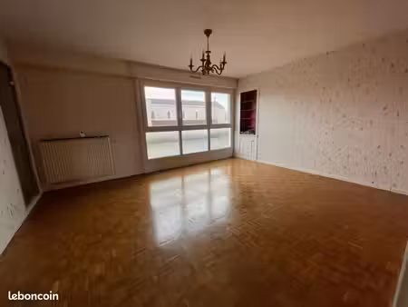 appartement 4 pièces 93 m²