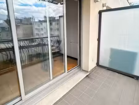 studio 1 pièce 31 m²