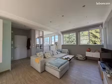 appartement 3 pièces 84 m²