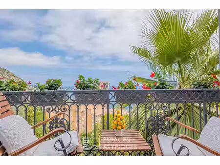 maison de luxe à vendre dans le quartier supérieur
