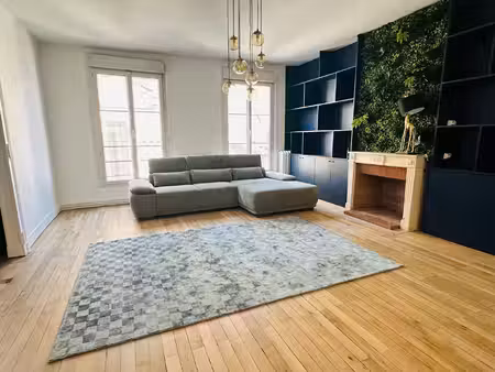 très bel appartement 5 pièces de149.23 m2