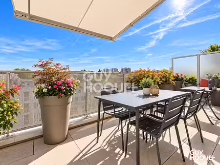 duplex 3 pièces + terrasse 11 m² + parking