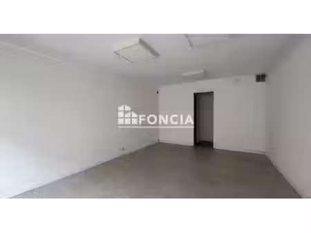 local commercial à louer