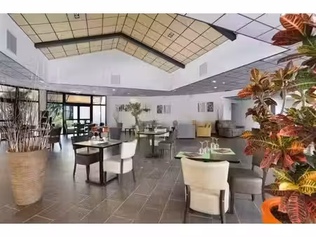 local commercial à louer