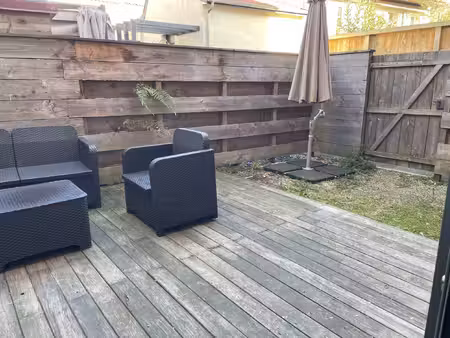 joli t2 meublé avec jardin rue belleville