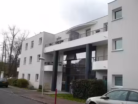 grand appartement t1 de 29 m2 avec parking à pessac - proche