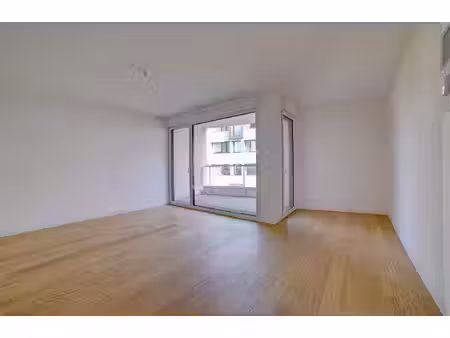 appartement 2 pièces 54. m² avec terrasse de 5 m² et 3 m² asnières-sur-seine