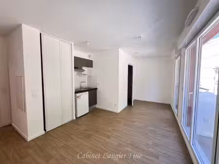 studio avec garage résidence campus 98