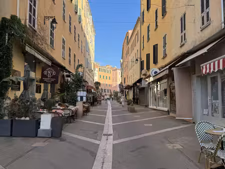 local commercial ajaccio