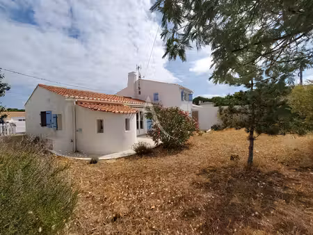 maison barbâtre   100m de la plage