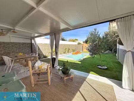 maison 4 faces avec piscine