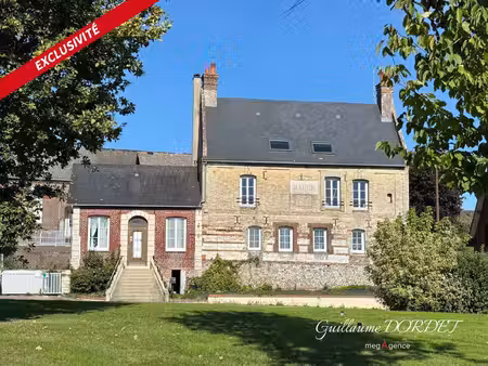 très belle maison ancienne rénovée avec goût