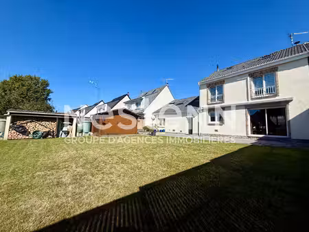 maison familiale de 120 m²   4 chambres  bureau  combles aménagés et 2 garages