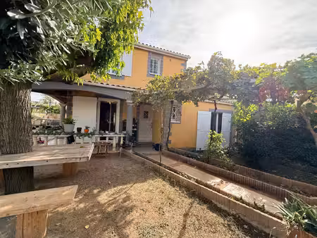 villa de 160 m²  5 chambres  terrain 427 m2
