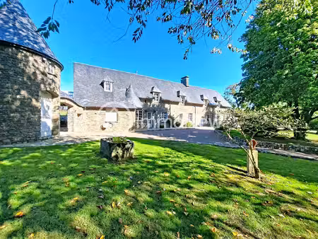 propriété de caractère/villebaudon/6 hectares bois et forêt