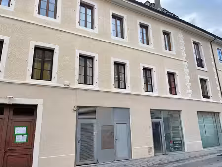 local commercial à vendre