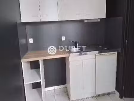 location appartement t1 à cholet (49300) : à louer t1 / 19m² cholet