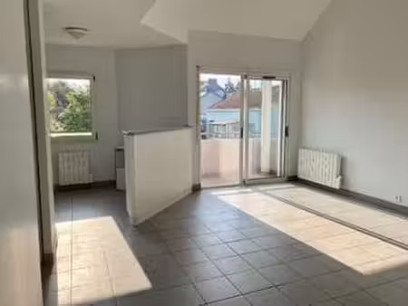 location appartement 3 pièces à nantes (44000) : à louer 3 pièces / 52m² nantes