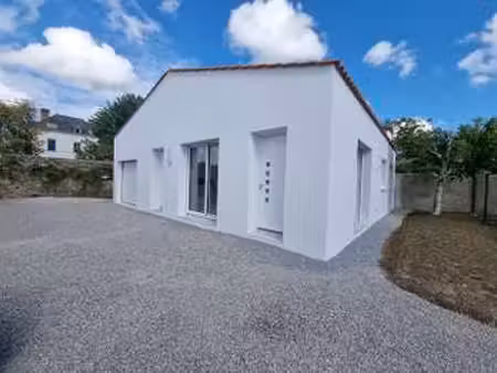 location maison à soullans (85300) : à louer / 79m² soullans