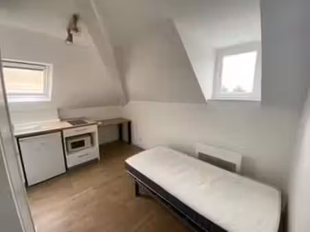 location appartement t1 meublé à laval centre-ville cathédrale (53000) : à louer t1 meublé