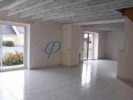 location maison piscine à treillières (44119) : à louer piscine / 120m² treillières