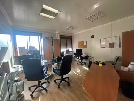 location local d’activités corbas 69960 576m²