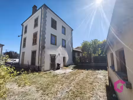 special investisseurs ! immeuble composé de deux appartemen