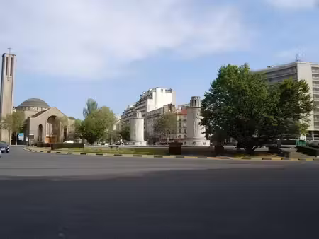 location commerce paris 75016 615m²