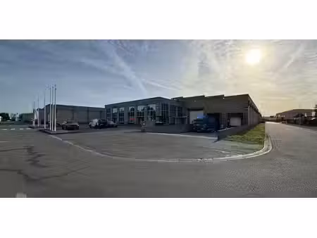 bâtiment d’entreprise à louer à desteldonk pour € 10.500
