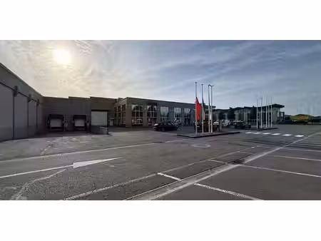 bâtiment d’entreprise à louer à desteldonk pour € 21.000