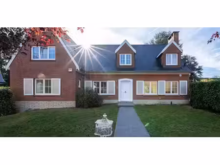 maison à louer à waterloo pour € 3.500 avec 5 chambres à coucher