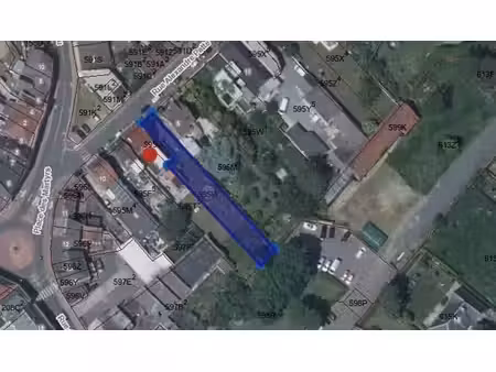 terrain à bâtir à proximité du centre de dour